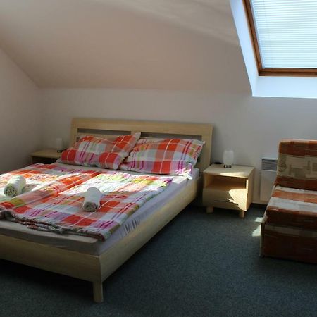 Apartman V Podskali Hluboka nad Vltavou Bagian luar foto