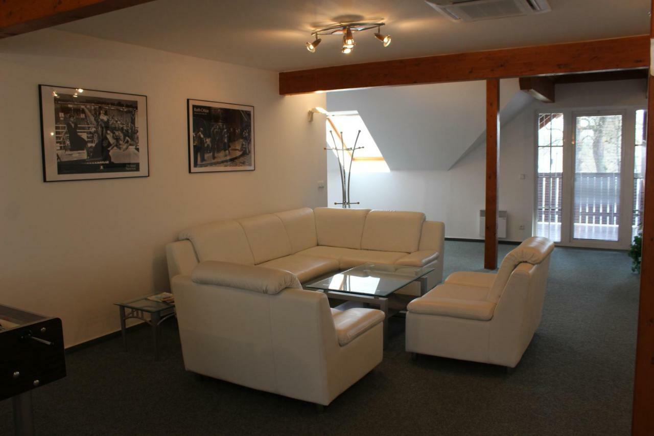 Apartman V Podskali Hluboka nad Vltavou Bagian luar foto